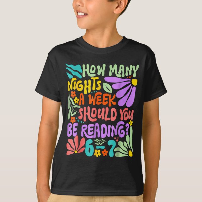 Camiseta Teacher 67 How Many Nights A Week Should You Be Re (Frente)