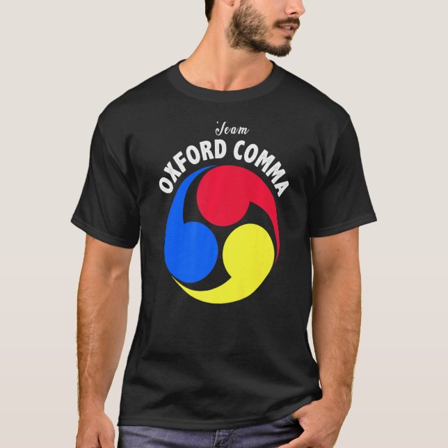Camiseta Team Oxford Comma Engraçado Clube de Nerd de Gramá (Frente)