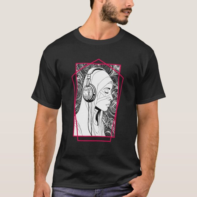 Camiseta Techno Vaporwave Nun Christian God Headphone (Frente)