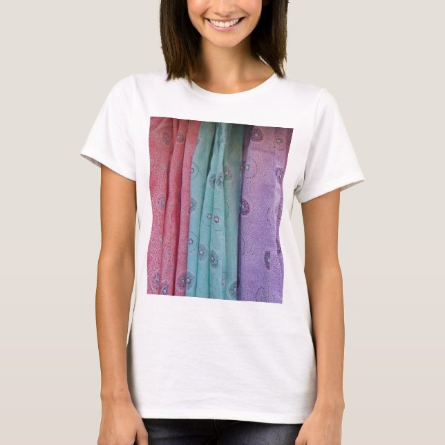 Camiseta Tecido Colorido Estampado (Frente)