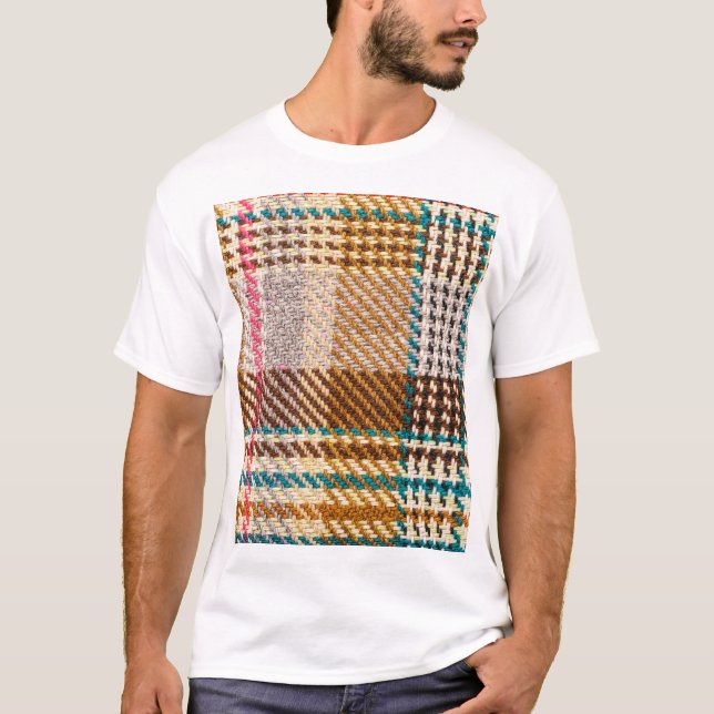 Camiseta Tecido marrom, lã escocesa. (Frente)