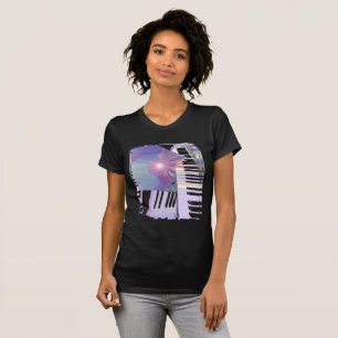 Camiseta Teclados Abstratos e Listras