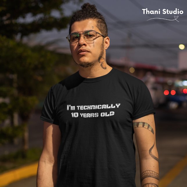 Camiseta Tecnicamente... anos de idade no aniversário do sa (Criador carregado)