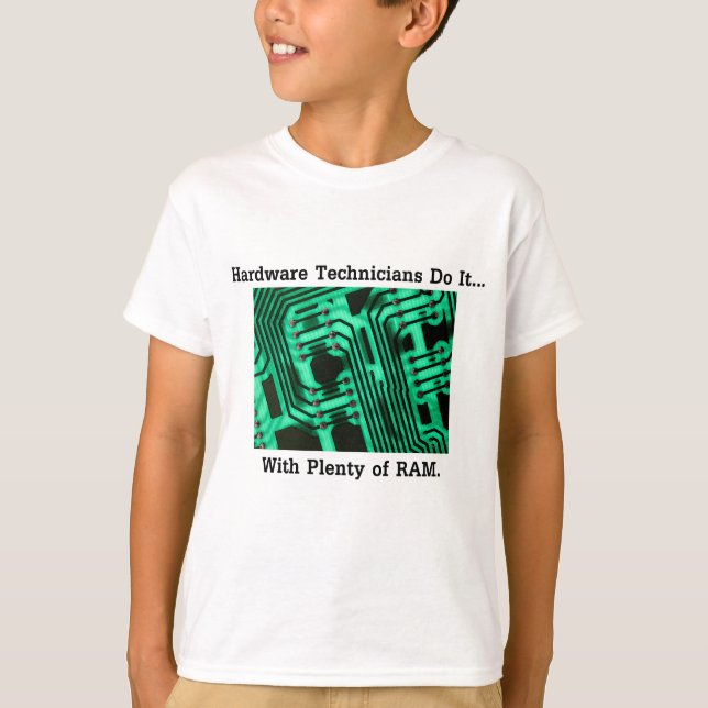 Camiseta Técnicos de Hardware Fazem... Com Muito RAM (Frente)