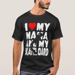 Camiseta Tema da Garota de Skate Eu Amo a Mamãe e Meu Skate