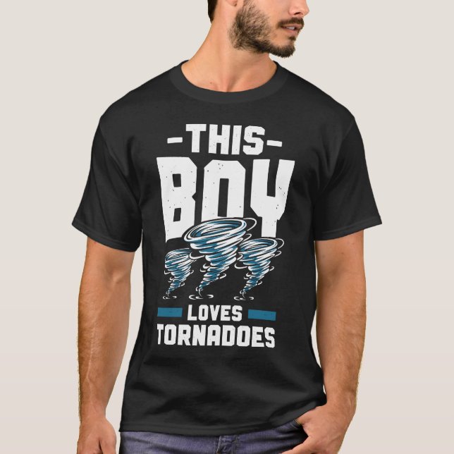 Camiseta Tempestade Chaser Tornado This Boy ama Tornadoes K (Frente)