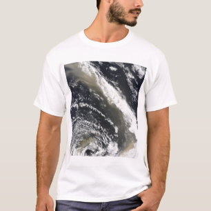Camiseta Tempestade da poeira que funde sobre o mar de