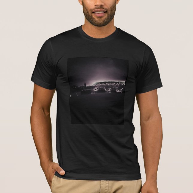 Camiseta Tempestade escura (Frente)