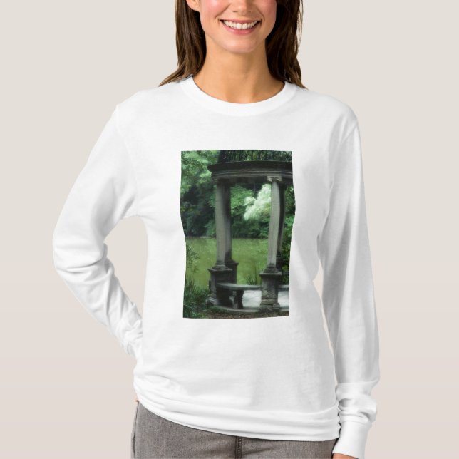 Camiseta Templo do amor nos jardins velhos de Westbury (Frente)