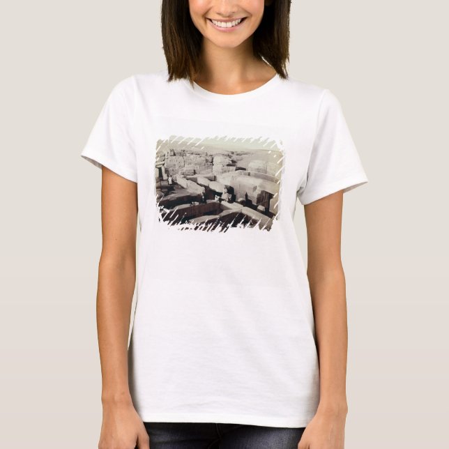 Camiseta Templo Escavado no pé do Esfinge, 4º (Frente)