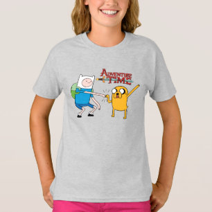 Camiseta Tempo de Aventura   Finn & Jake Fist Bump