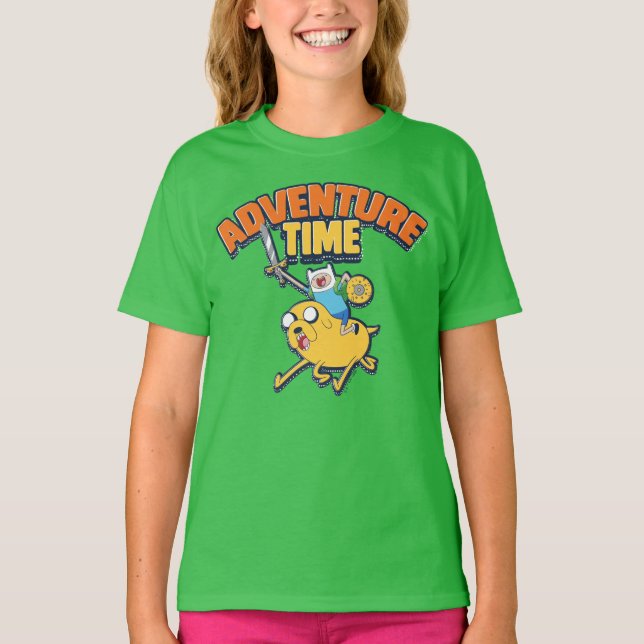 Camiseta Tempo de Aventura | Finn Riding Jake (Frente)