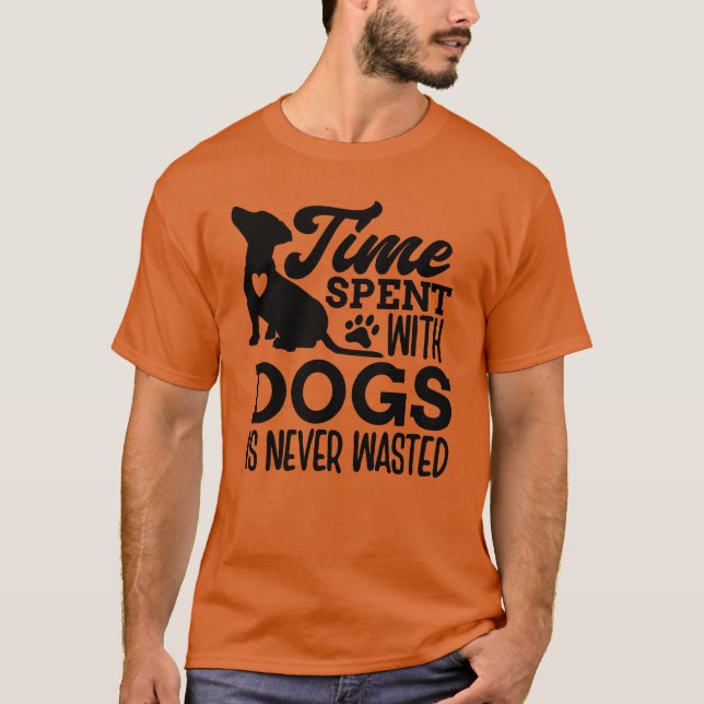 Camiseta Tempo Gasto com a família de amigos Cães (Frente)