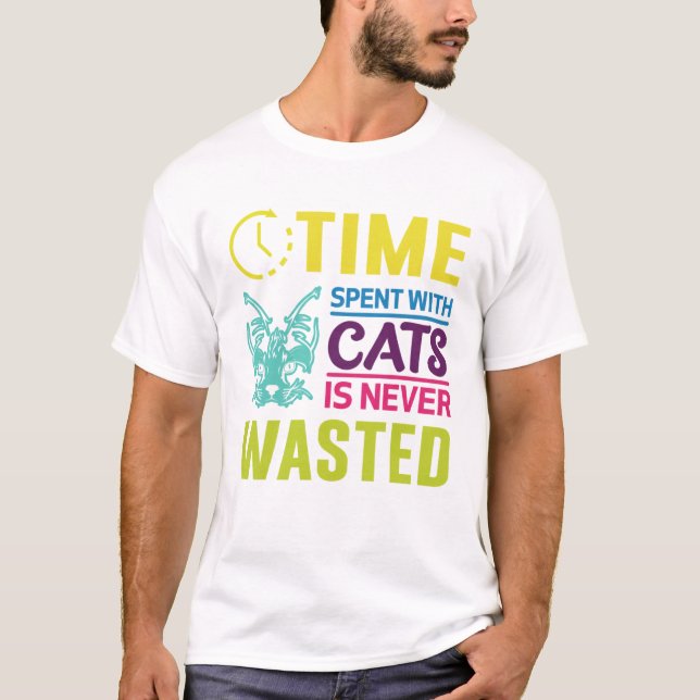 Camiseta Tempo Gasto Com Gatos Nunca Desperdiçados (Frente)