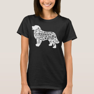 Camiseta Tempo Gasto com o Cachorro da Montanha Bernese