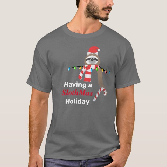 Camiseta Tendo as Luzes de Natal de SlothMas (Frente)