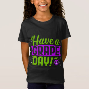 Camiseta Tenha Uma Fruta De Dia De Grama
