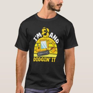 Camiseta Tenho 8 anos e escavando o oitavo aniversário do E