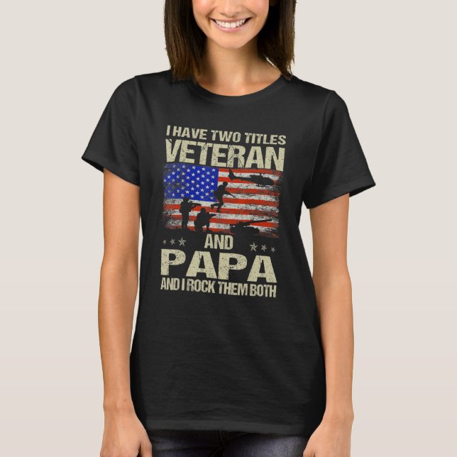 Camiseta Tenho Dois Títulos Veteranos E Papá Retro Veterano (Frente)