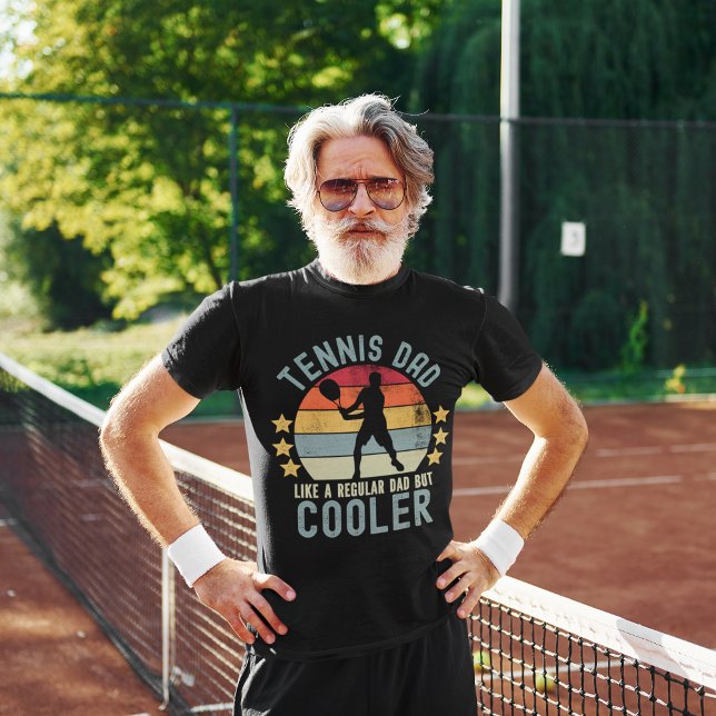 Camiseta Tennis Dad Like a Regular Dad But Cooler (Criador carregado)