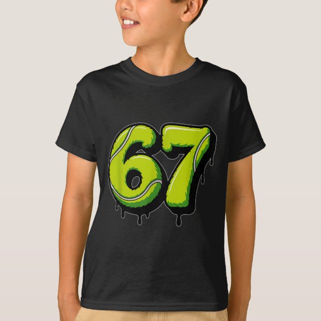 Camiseta Tennis Drip Number 67 Or 67th Birthday Six Seven  (Frente)