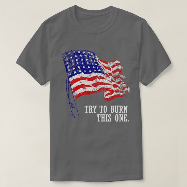 Camiseta Tente queimar esta bandeira americana. (Frente do Design)