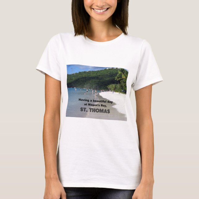 Camiseta Ter um belo dia na Baía de Magen... (Frente)