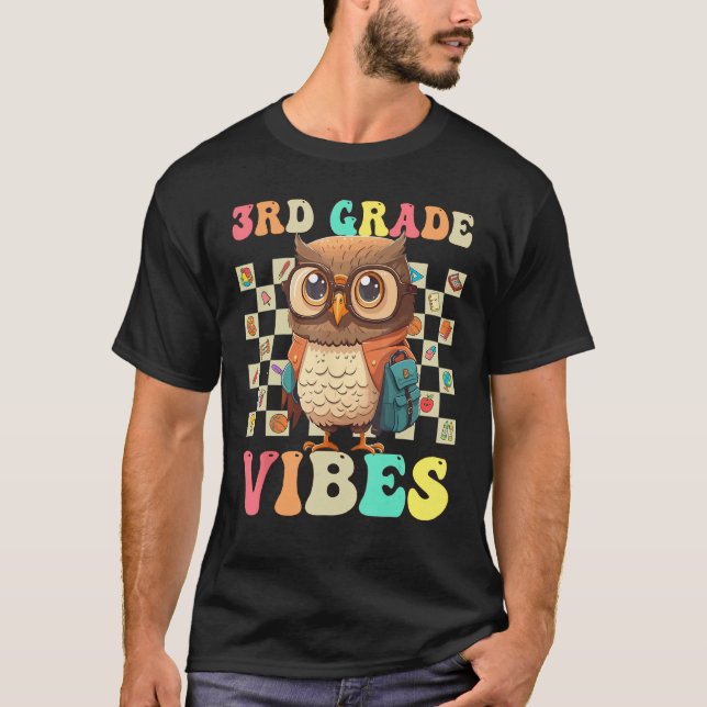 Camiseta Terceiro Grau Vibes Coruja-Coruja De Volta À Escol (Frente)