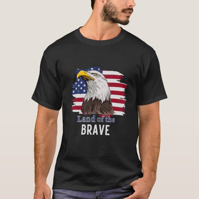 Camiseta Terra Balda Americana de Águia Do Patriótico Brave (Frente)