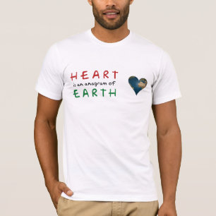 Camiseta Terra em forma de coração anagrama amor