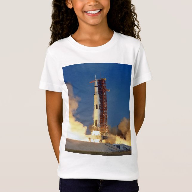 Camiseta Terra treme quando Saturno V ilumina o céu em dire (Frente)