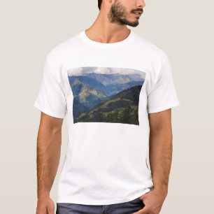 Camiseta Terras agrícolas e aldeia no Himalaia