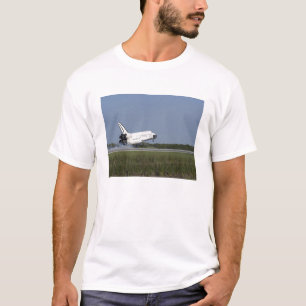 Camiseta Terras da descoberta do vaivém espacial na pista
