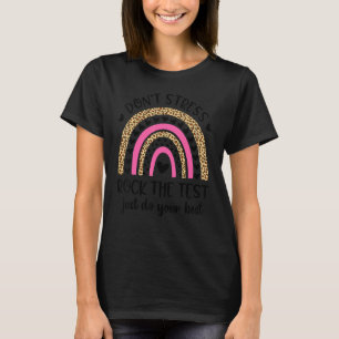 Camiseta Test Day Rock The Test Rainbow Teacher Da