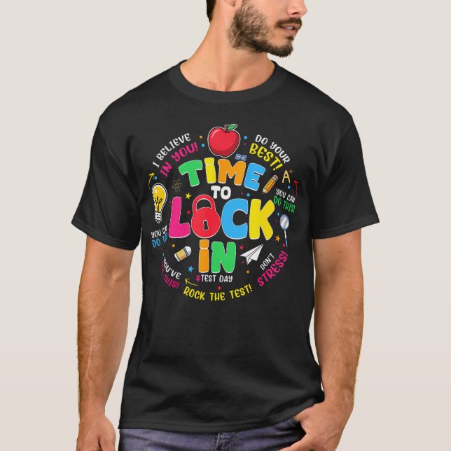 Camiseta Testando Para Professores Hora de Travar o Dia do  (Frente)