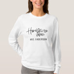 Camiseta Texto do guião Honeymoon Vibes casamento<br><div class="desc">Lua de mel,  Vibes design. Texto moderno escrito manchou design para tornar sua lua de mel muito especial. O casamento de presente perfeito para você ser amigo casado em breve ou só um presente para você. Parte de uma coleção.</div>