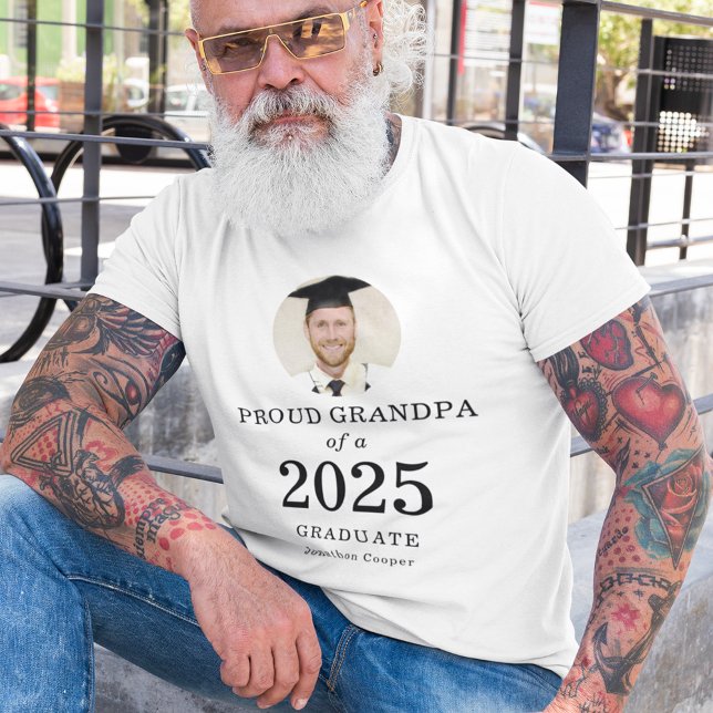 Camiseta Texto Negrito Foto Orgulhosa Avô do Formando 2023 (Criador carregado)