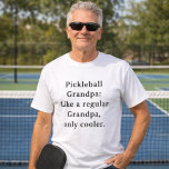 Camiseta Texto Personalizado Divertido Avô Pickleball<br><div class="desc">Apresentamos a camiseta do jogo Custom Text Funny Grandpa Pickleball player! Projetada especialmente para os avôs mais legais que amam jogar pickleball. Esta camiseta divertida e única é o presente perfeito para o seu avô favorito que joga pickleball. Com a opção de texto personalizado, você pode personalizá-la para torná-la ainda...</div>