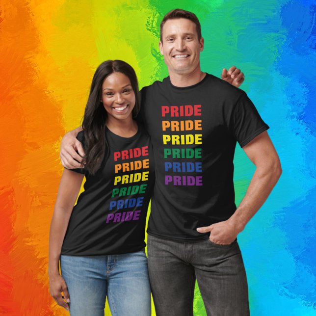 Camiseta Texto repetido personalizável do Orgulho gay LGBTQ (Criador carregado)