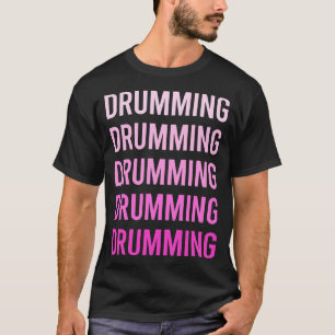 Camiseta Texto Rosa Bateria Baterista Tambor Tambores