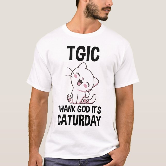 Camiseta TGIC Graças a Deus É Caturday (Frente)