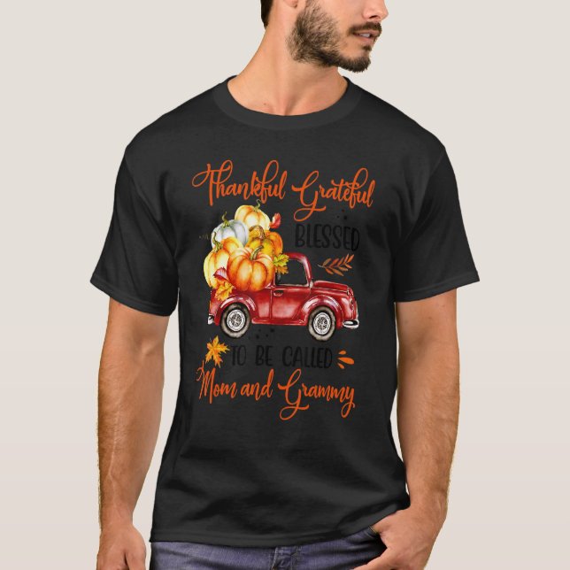 Camiseta Thankful Grateful Blessed To Be Called Mom And Gra (Frente)