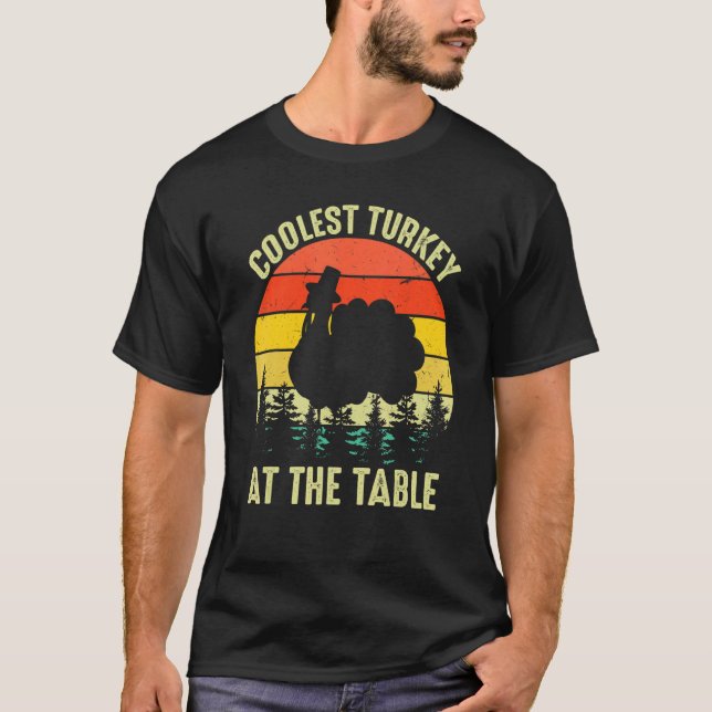 Camiseta Thanksgiving Turkey Retro Coolest Turkey At The Ta (Frente)