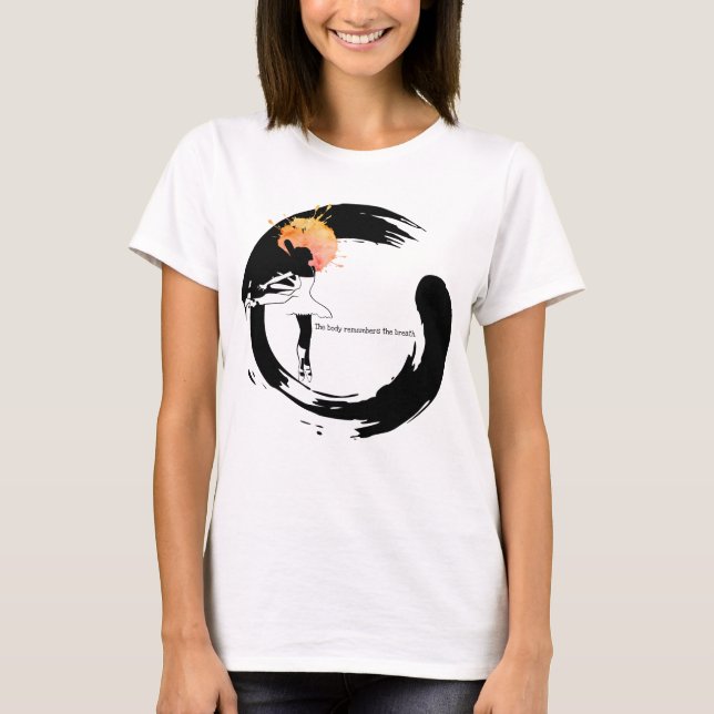 Camiseta The Body Remembers the Breathe Zen Ballet Tee (Frente)