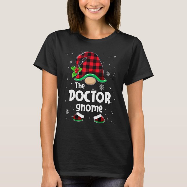 Camiseta The Doctor Gnome Buffalo Plaid Christmas Matching  (Frente)