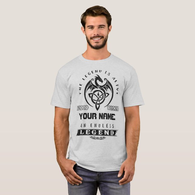 Camiseta The legend is alive, an andless legend shirt (Frente Completa)