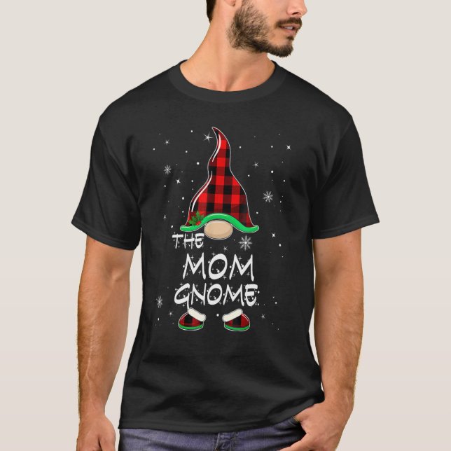 Camiseta The Mom Gnome Red Buffalo Plaid Christmas Pajama (Frente)