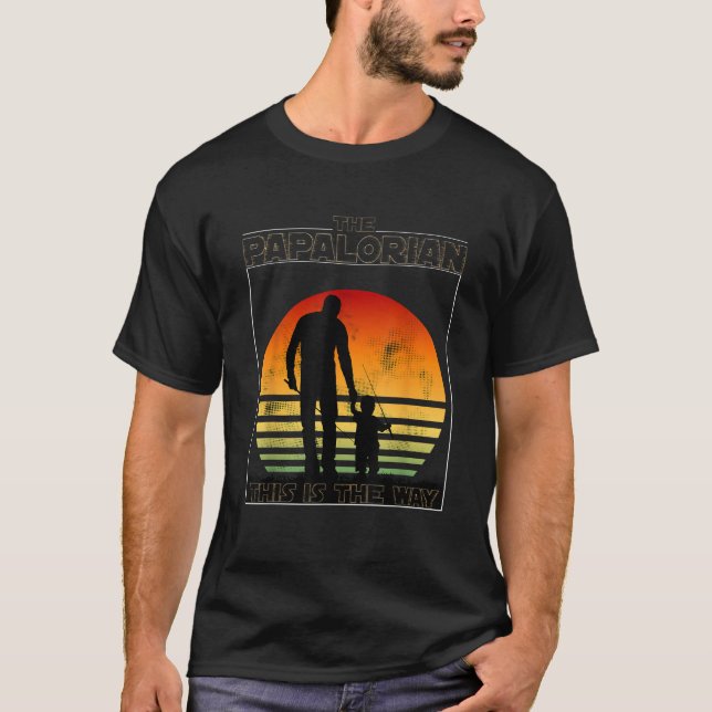 Camiseta The Papalorian Fathers Day Dad And Son Fishing Fun (Frente)