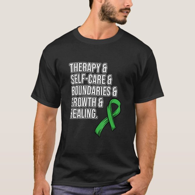 Camiseta Therapy Self Care Mental Health Awareness Green Gr (Frente)