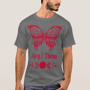 Camiseta They Them Pronouns Nonbinary LGBTQ Goth Red and Bl